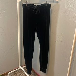 American eagle comfy joggers
